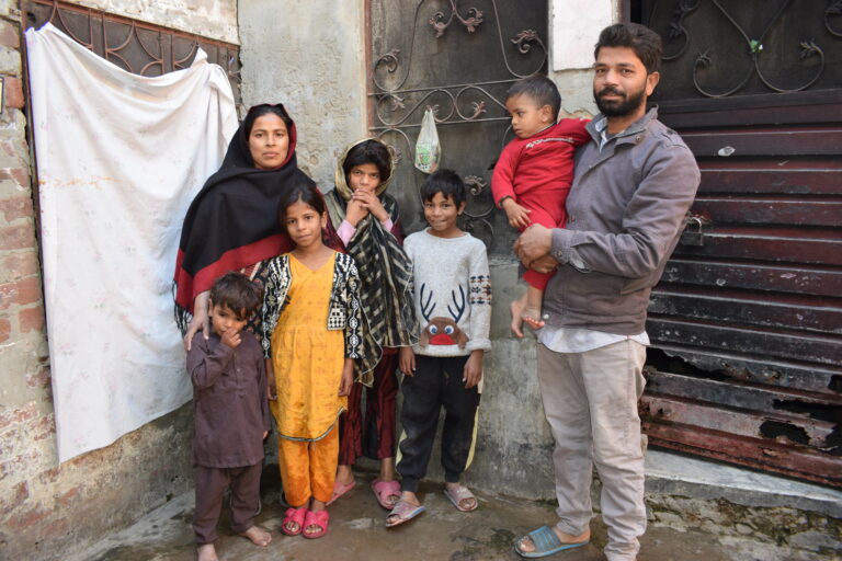 Imran's Family SP-0008