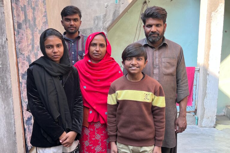 Haroon's Family SP-0003